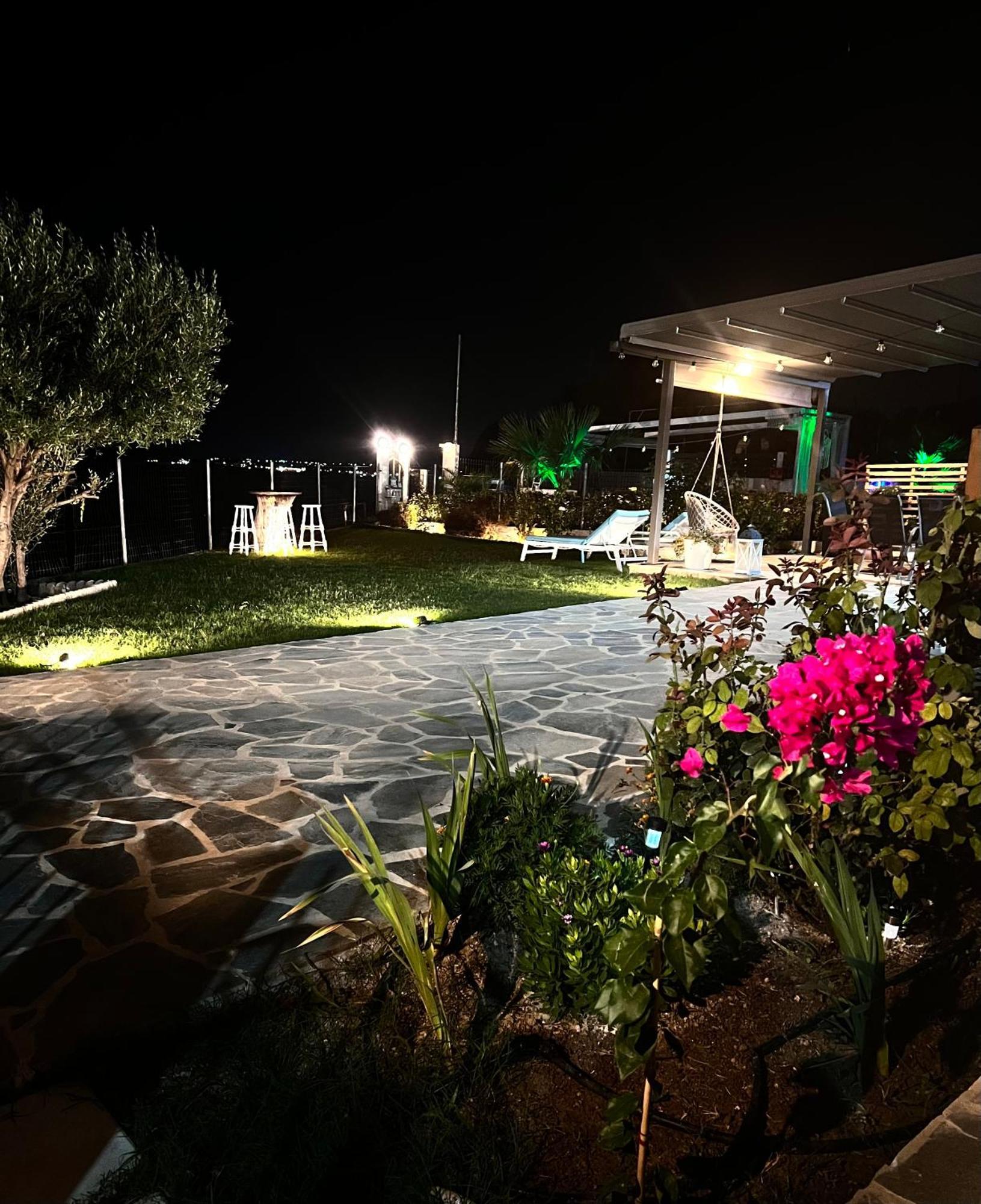 Beachfront Villa Athina Vergia Екстериор снимка