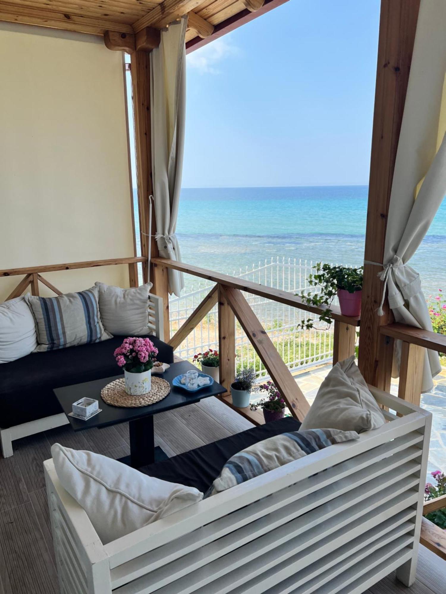 Beachfront Villa Athina Vergia Екстериор снимка