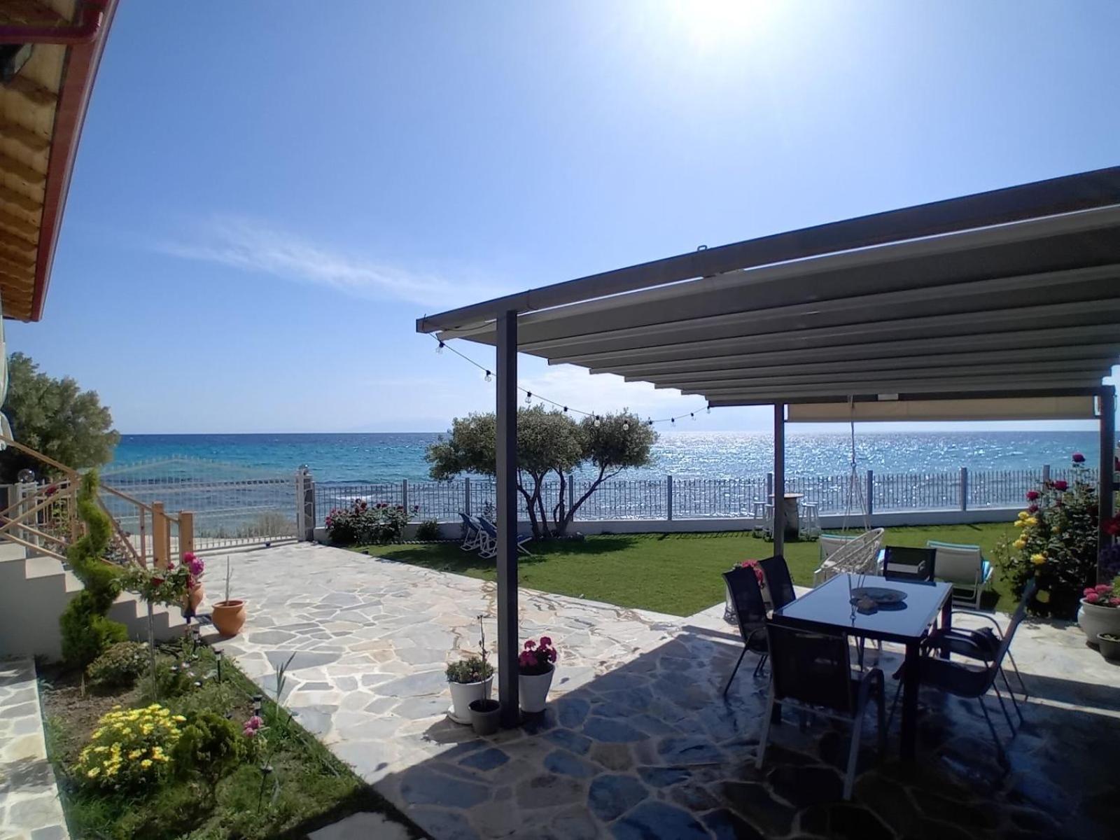 Beachfront Villa Athina Vergia Екстериор снимка