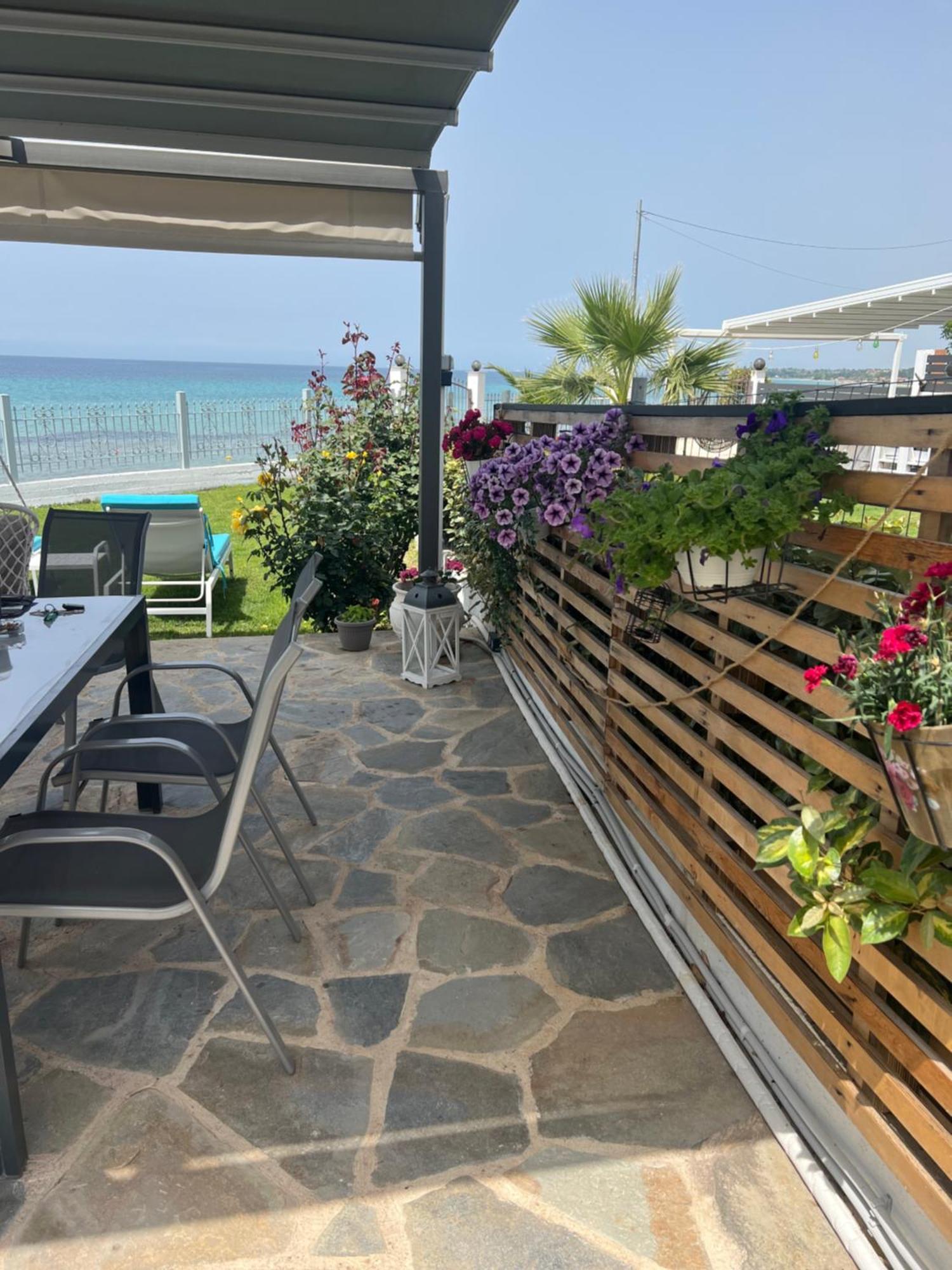 Beachfront Villa Athina Vergia Екстериор снимка