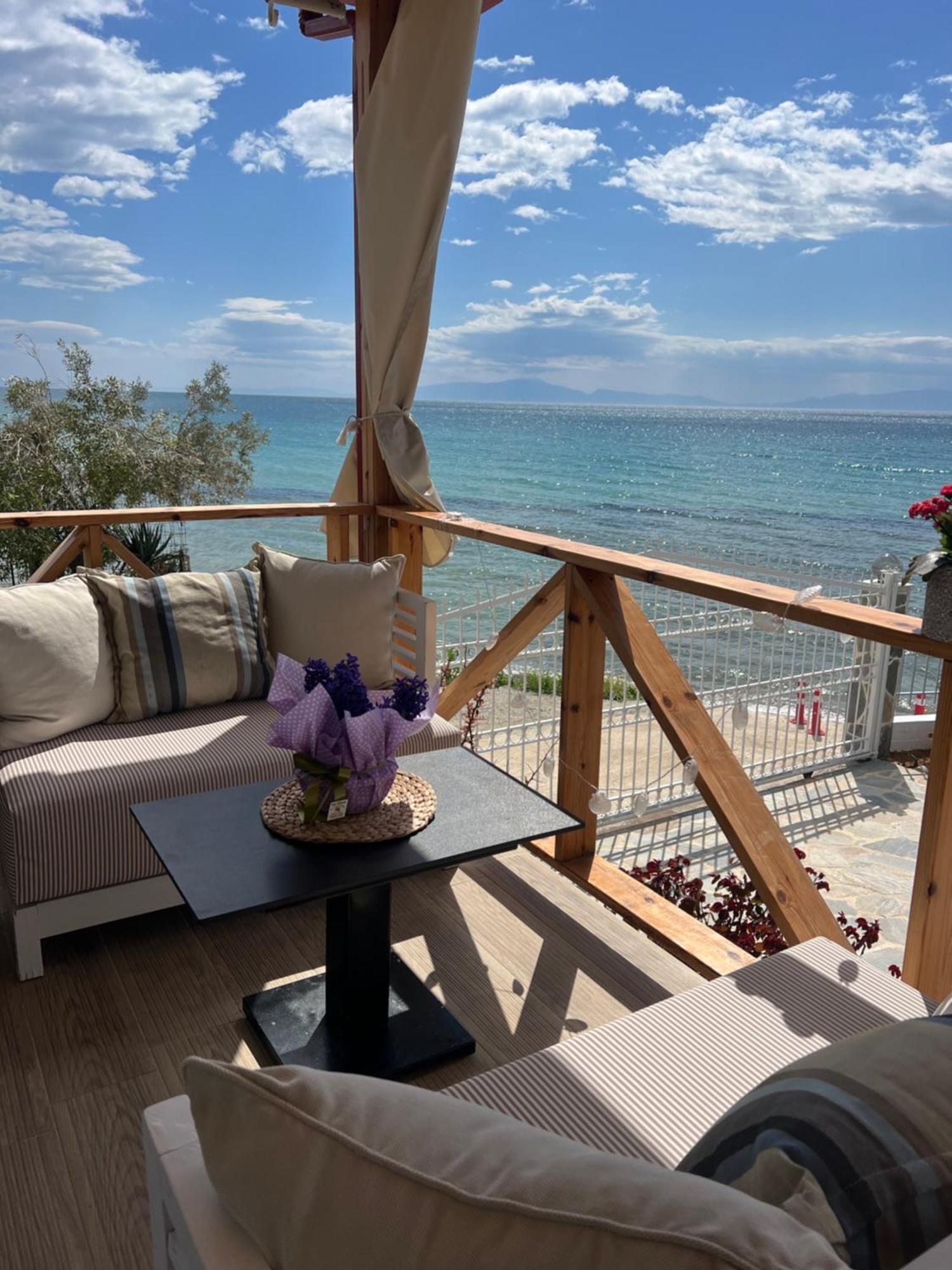 Beachfront Villa Athina Vergia Екстериор снимка